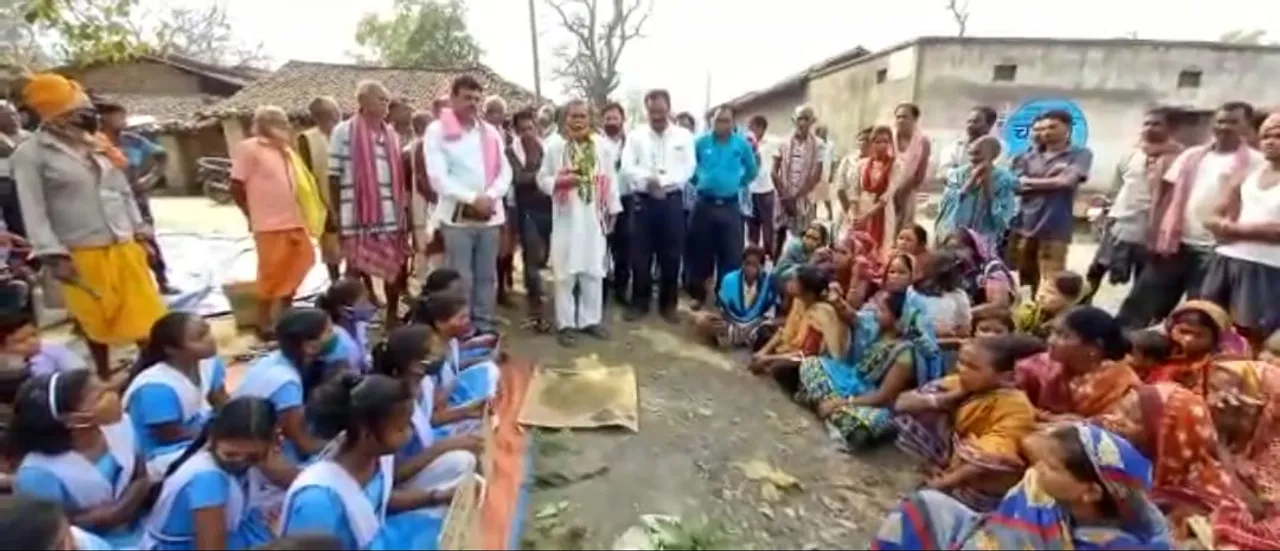  ସ୍କୁଲ ପିଲାଙ୍କ ଆନ୍ଦୋଳନ ଦ୍ବିତୀୟ ଦିନରେ, ଶିକ୍ଷା ଅଧିକାରୀଙ୍କୁ ଫେରାଇଦେଲେ