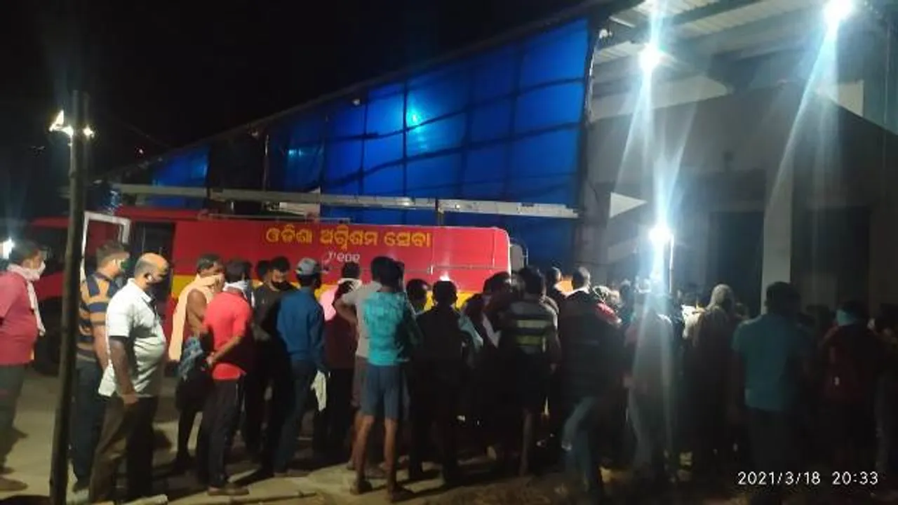  କିଶନନଗର ଶୀତଳ ଭଣ୍ଡାରରୁ ଗ୍ୟାସ ଲିକ, ନିୟନ୍ତ୍ରଣ ପାଇଁ ୫ଦମକଳ ଗାଡି ନିୟୋଜିତ