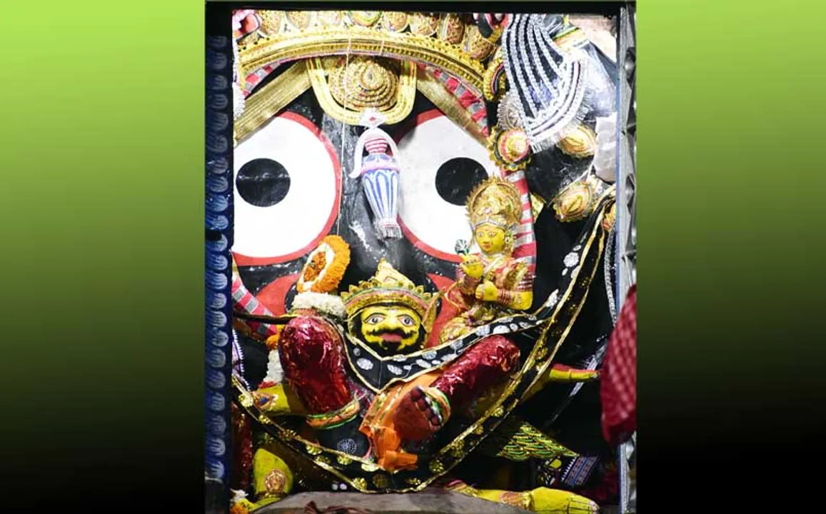  ଶ୍ରୀପତିତପାବନଙ୍କ ଗଜଉଦ୍ଧାରଣ ବେଶ 
