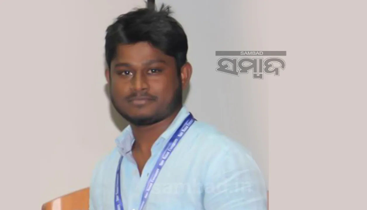  ଅଗ୍ନିକାଣ୍ଡରେ ସାର୍ଟିଫିକେଟ ପୋଡ଼ିବା ଘଟଣା; ଅଧୁରା ରହିବନି ଅଜିତେଶଙ୍କ ବିଦେଶ ଯାତ୍ରା; ସବୁ ସ୍ତରରୁ ସହଯୋଗର ପ୍ରତିଶ୍ରୁତି