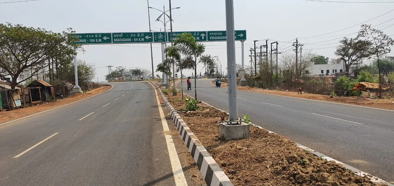 ନେତାଙ୍କ ଉଦଘାଟନକୁ ଅପେକ୍ଷା: କାମ ସମ୍ପୂର୍ଣ୍ଣ ପରେ ପଡ଼ିରହିଛି ଅଗ୍ନିଶମ ଗୋଲେଇ-ମିଲିଟାରି ଛକ ବାଇପାସ୍