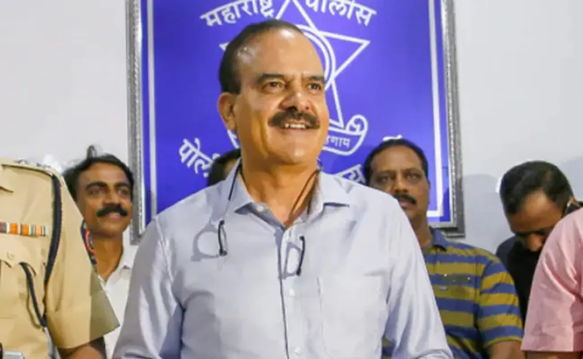  ସିବିଆଇ ଯାଞ୍ଚ ପାଇଁ ଏତଲା କେଉଁଠି? ଆପଣ ଆଇନରୁ ଊର୍ଦ୍ଧ୍ବରେ କି? ପରମବୀରଙ୍କୁ ପ୍ରଶ୍ନ କଲେ ବମ୍ବେ ହାଇକୋର୍ଟ