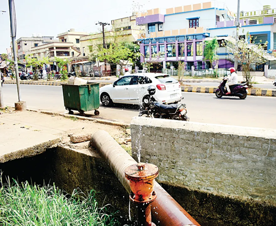  ଆଜି ବିଶ୍ବ ଜଳ ଦିବସ : ଭୂତଳ ଜଳସ୍ତର ତଳକୁ ତଳକୁ, ମାଡ଼ିଆସୁଛି ଜଳ ସଂକଟ