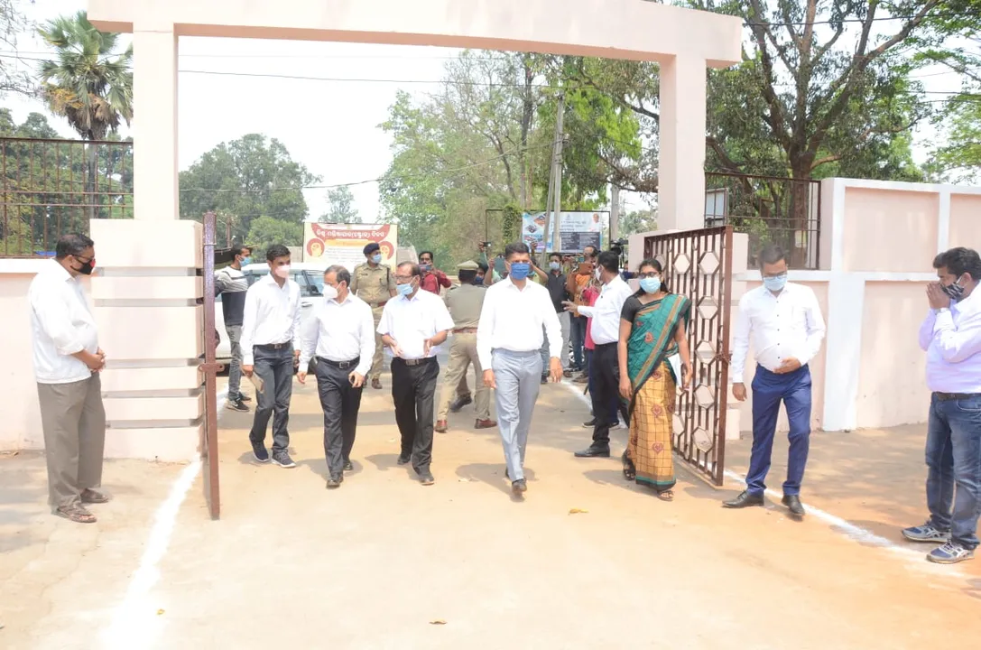  ମୁଖ୍ୟ ଶାସନ ସଚିବ ଏବଂ ୫ଟି ସଚିବଙ୍କ କନ୍ଧମାଳ ଗସ୍ତ, ମେଡିକାଲ କଲେଜ ନିର୍ମାଣ ସ୍ଥିତି ସମୀକ୍ଷା