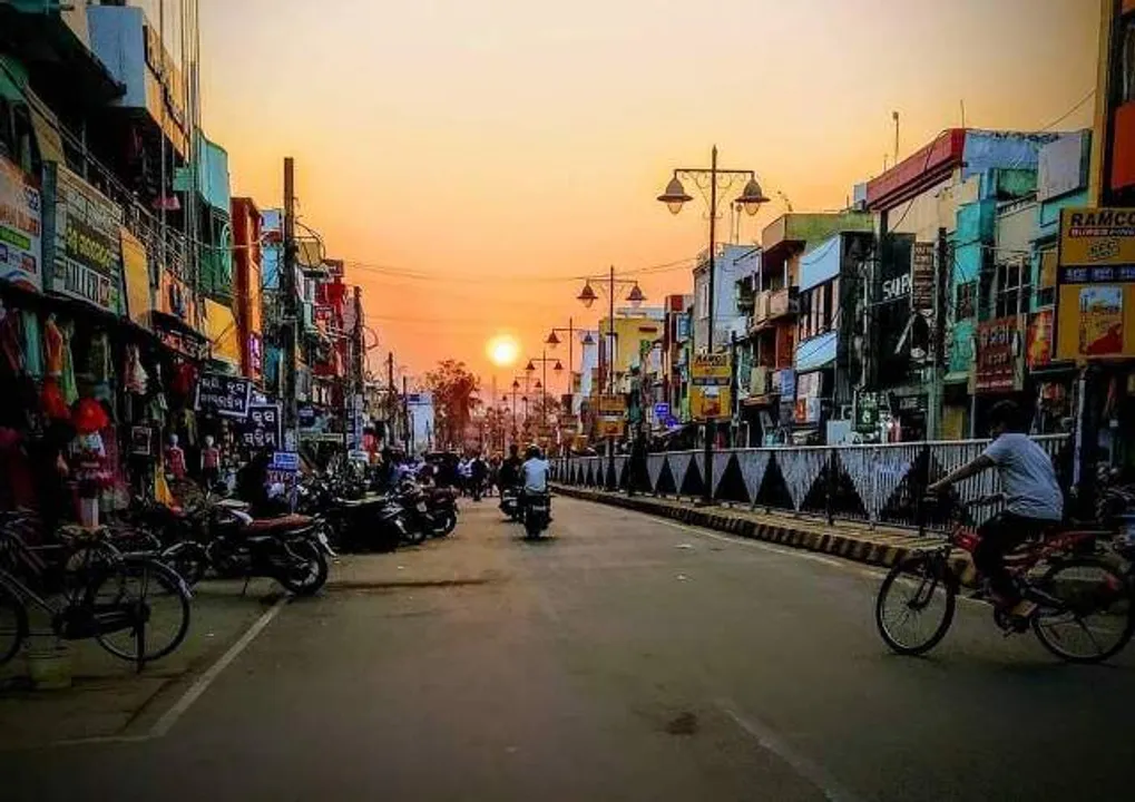  ଭଂଜନଗର ସହରରେ ସୂର୍ଯ୍ୟାସ୍ତ। (ଫଟୋ: ବିଶ୍ବମ୍ବର)