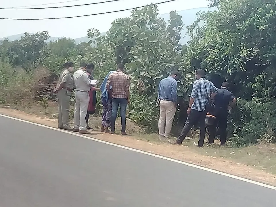  ଢେଙ୍କାନାଳ: ଚିକିତ୍ସାଳୟରେ ଅସୁସ୍ଥ ନାତୁଣୀକୁ ଜଗି ରହିଥିବା ୬୫ ବର୍ଷୀୟା ବୃଦ୍ଧାଙ୍କୁ ଦୁଷ୍କର୍ମ