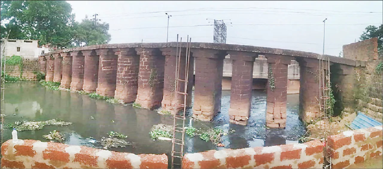  ବିପଦରେ ଐତିହ୍ୟ, ଘରୋଇ କବ୍‌ଜାରେ ପାଣ୍ଡରା ସତରନଳା