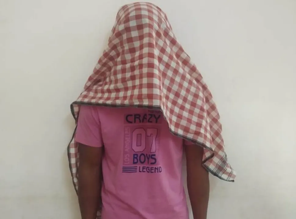  ଟଙ୍କା ଦାବି କରି ବ୍ୟବସାୟୀଙ୍କୁ ଦେଉଥିଲା ଧମକ, ନକଲି ମାଓବାଦୀ ଗିରଫ