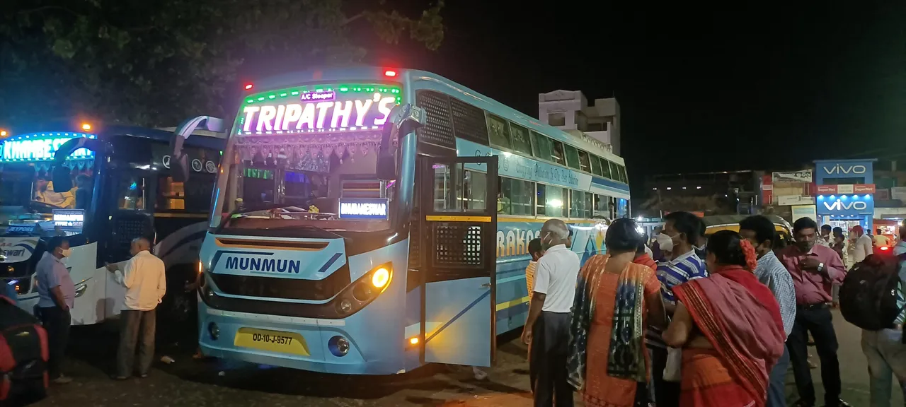  ଯାତ୍ରୀଙ୍କ ମାସ୍କ ନଥିଲେ ବସରୁ ଜରିମାନା ଆଦାୟ ଅନ୍ୟାୟ: ଘରୋଇ ବସ ମାଲିକ ସଂଘ