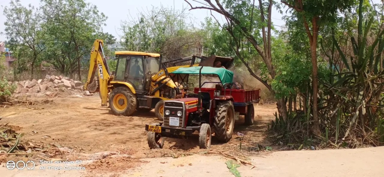  ସମ୍ବାଦ ପ୍ରଭାବ: ଚଣ୍ଡିଚୁଆ -ନୂଆ ବସଷ୍ଟାଣ୍ଡ ରାସ୍ତା କଡ଼ର ଜବରଦଖଲ ହଟାଇଲା ପ୍ରଶାସନ