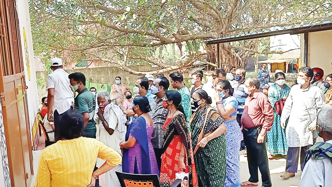  କୋଭିଡ୍‌ ହସ୍ପିଟାଲ ପାଇଁ ବିଏମ୍‌ସିର ନୂଆ ବ୍ୟବସ୍ଥା: ବିନା ରେଫେରାଲ୍‌ରେ ଭର୍ତ୍ତି ମନା