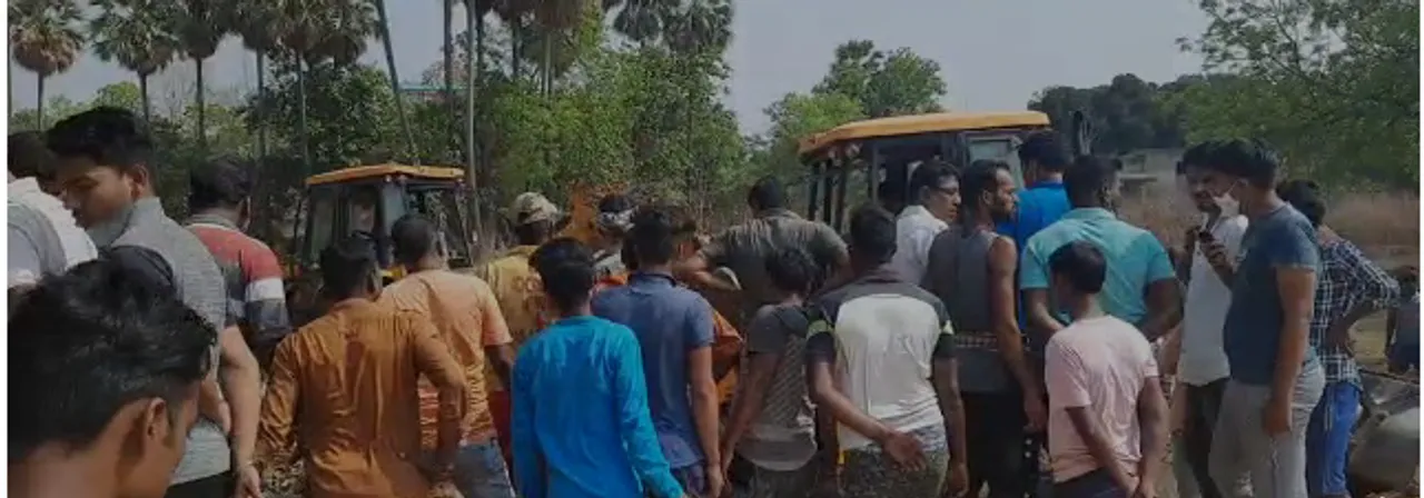  କାମାକ୍ଷାନଗରରେ ଅଭାବନୀୟ ଘଟଣା: କୂଅ ଖୋଳୁଥିବା ବେଳେ ଅତଡ଼ା ଖସିବାରୁ ଚାପିହୋଇଗଲେ ଶ୍ରମିକ