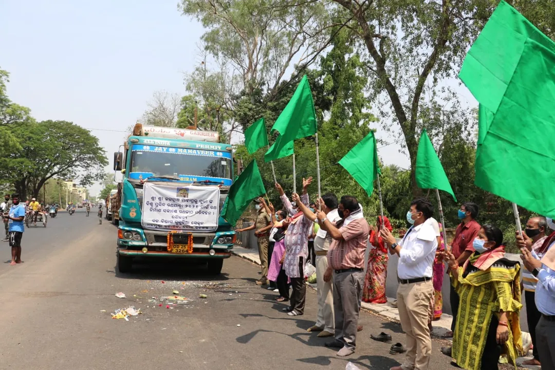  ପୁରୀ ରଥଯାତ୍ରା ପାଇଁ ରଥକାଠ ପ୍ରେରଣ