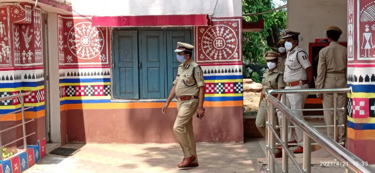  ପୁଲିସ ଡିଜିଙ୍କ ବଲାଙ୍ଗୀର, ନୂଆପଡ଼ା ଓ କଳାହଣ୍ଡି ଜିଲ୍ଲା ଗସ୍ତ
