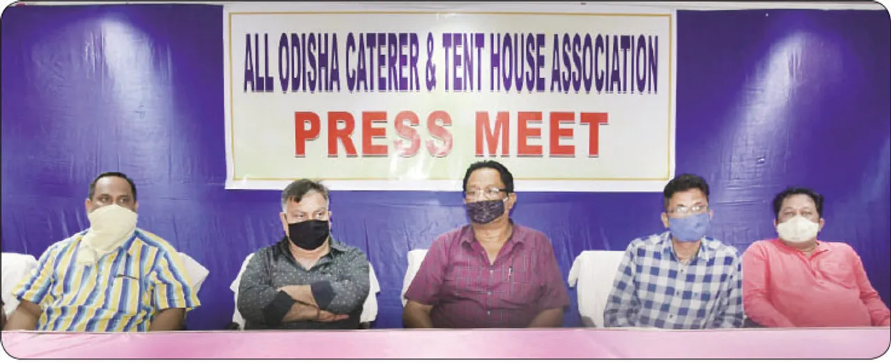  କରୋନା କଣ୍ଟାରେ କଲବଲ; ହୋଟେଲ, ବ୍ୟାଣ୍ଡପାର୍ଟି ଓ ଟେଣ୍ଟ ବ୍ୟବସାୟୀ