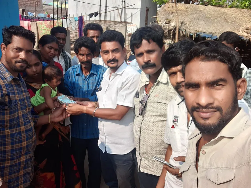  ମୃତ ହେଲଫରଙ୍କ ପରିବାରକୁ ସହଯୋଗର ହାତ ବଢ଼ାଇଲା ଘରୋଇ ବସ କର୍ମଚାରୀ ସଂଘ