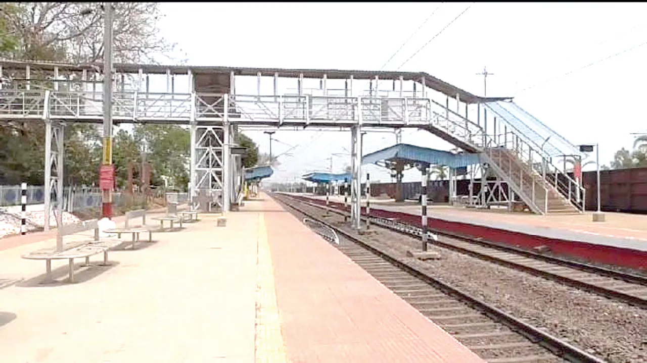  ୧୪୬ କିମି ରେଳପଥକୁ ଏକମାତ୍ର ଜିଆର୍‌ପି ଥାନା, ଅପରାଧୀଙ୍କ ଆଡ଼ା ପାଲଟିଛି ଖଲ୍ଲିକୋଟ ଷ୍ଟେସନ୍‌ 