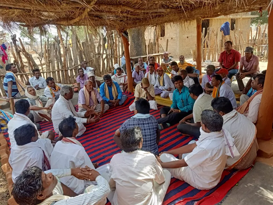  ଗାତିବେଡ଼ାରେ ଅଭୟାରଣ୍ୟବାସୀଙ୍କ ଗୁରୁତ୍ବପୂର୍ଣ୍ଣ ବୈଠକ