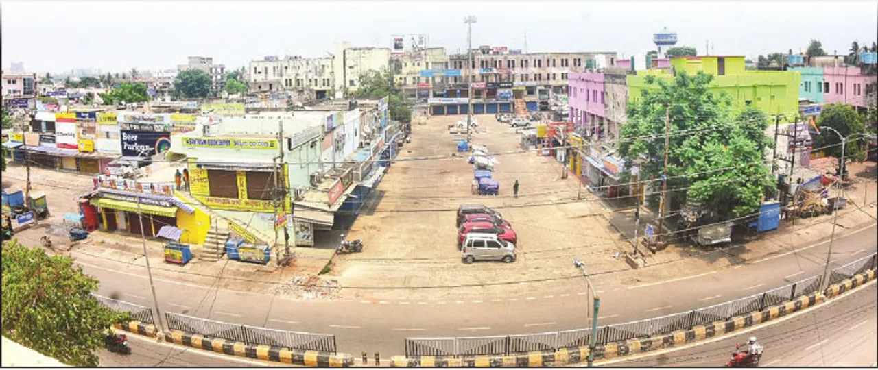  ‌କୋଭିଡ୍‌ କଟକଣା ଉଲ୍ଲଙ୍ଘନ: ୨୪ ଘଣ୍ଟା ପାଇଁ ଇନ୍ଦ୍ରଧନୁ ମାର୍କେଟ୍‌ ସିଲ୍, ସୋମବାର ଖୋଲିବ