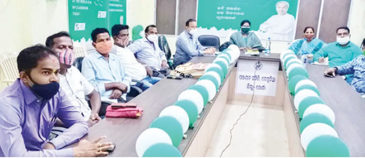  ୧୫୦ ଛୁଇଁଲା ଦୈନିକ ସଂକ୍ରମଣ, କରୋନା ମୁକାବିଲା ପାଇଁ  ଜିଲ୍ଲାପାଳଙ୍କ ଆଲୋଚନା