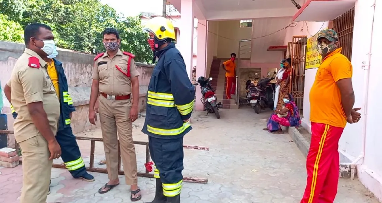 ଭଦ୍ରକ: କୋଭିଡ଼ ୱାର୍ଡ ନିକଟ ଡିଜି ରୁମରେ ଲାଗିଲା ନିଆଁ