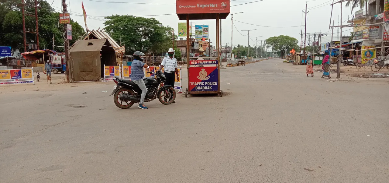  ଲକଡାଉନ୍ ପାଇଁ ଭଦ୍ରକ‌ ସହର ଦିନ ୧୨ଟାର ପରେ ଶୂନ୍‌ଶାନ୍‌