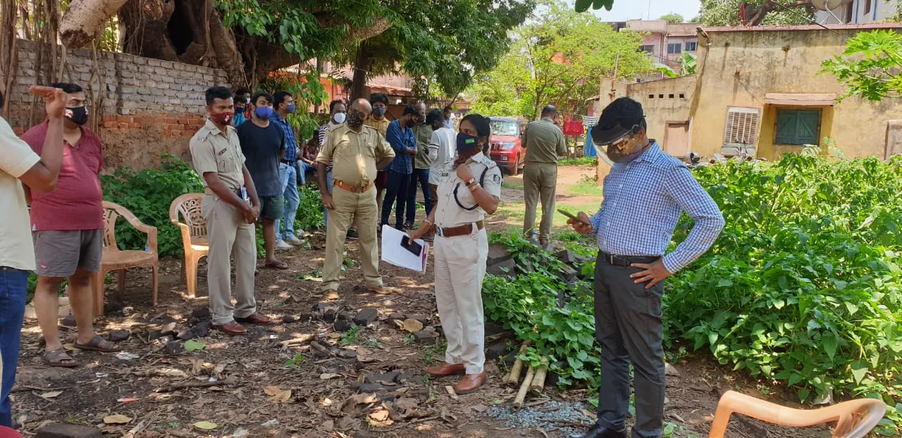  ଦୁଇଜଣଙ୍କୁ ମାରି ଫିଙ୍ଗି ଦେଲେ ଦୁର୍ବୃତ୍ତ , ପୃଥକ ସ୍ଥାନରୁ ରକ୍ତ ଜୁଡୁବୁଡ଼ୁ ଶବ ଉଦ୍ଧାର