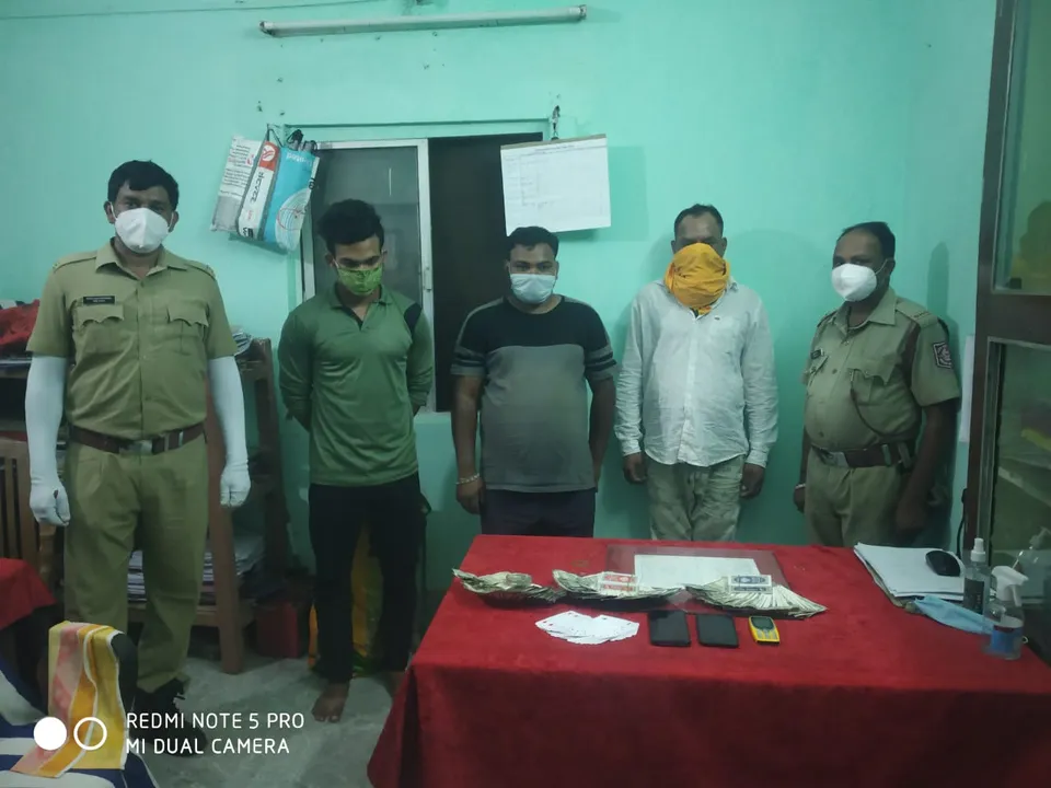  ଜୁଆ ଆଡ୍ଡା ଉପରେ ଚଢ଼ାଉ, ୩ ଅଟକ,କାର, ସ୍କୁଟି, ବାଇକ ଜବତ 