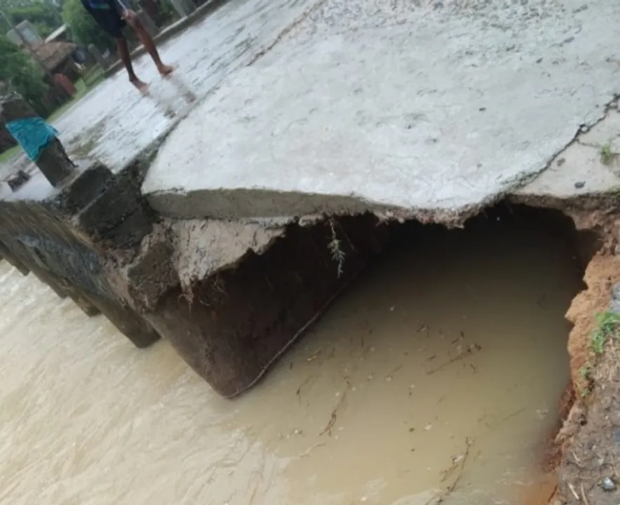  ଭଦ୍ରକ ଜିଲ୍ଲାକୁ ନାରଖାର କଲା ‘ୟାସ୍’