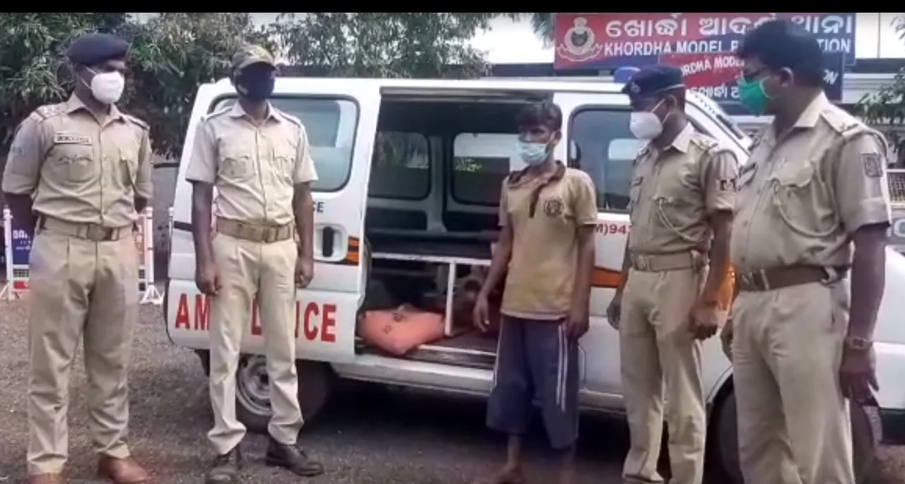  ଆମ୍ବୁଲାନ୍ସରେ ମଦ ଚାଲାଣ, ଜଣେ ଗିରଫ