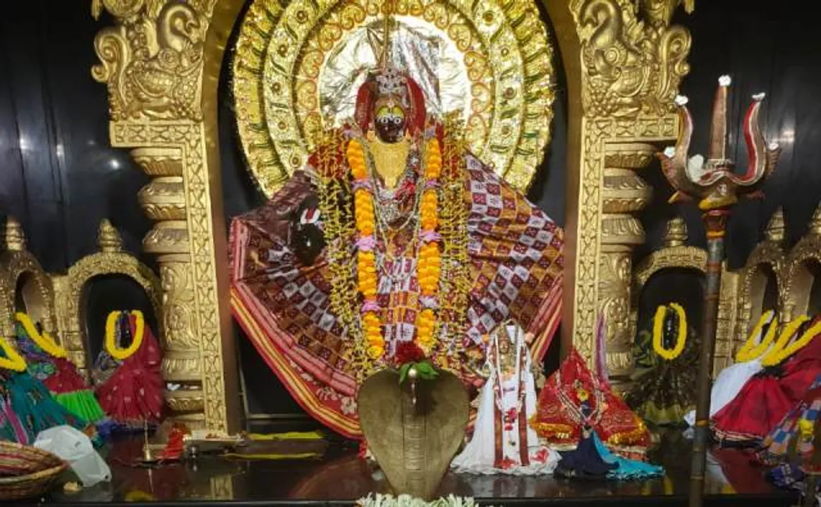  ବାଲେଶ୍ବର: ମା' ବଗଳାମୁଖୀଙ୍କ ମନ୍ଦିରରେ ମା'ଙ୍କ ଅଷ୍ଟଲକ୍ଷ୍ମୀଙ୍କ ବେଶ ।