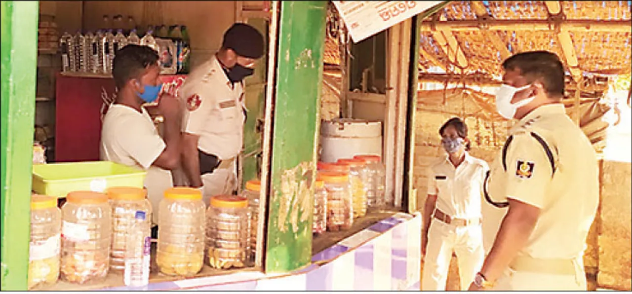  ଓମଫେଡ୍‌ରେ ଜମୁଛି ଖଟି, ସିଲ୍ କଲା ପୁଲିସ; କ୍ଷୀର ବିକ୍ରି ନାଁରେ ଚା’ ଆସର