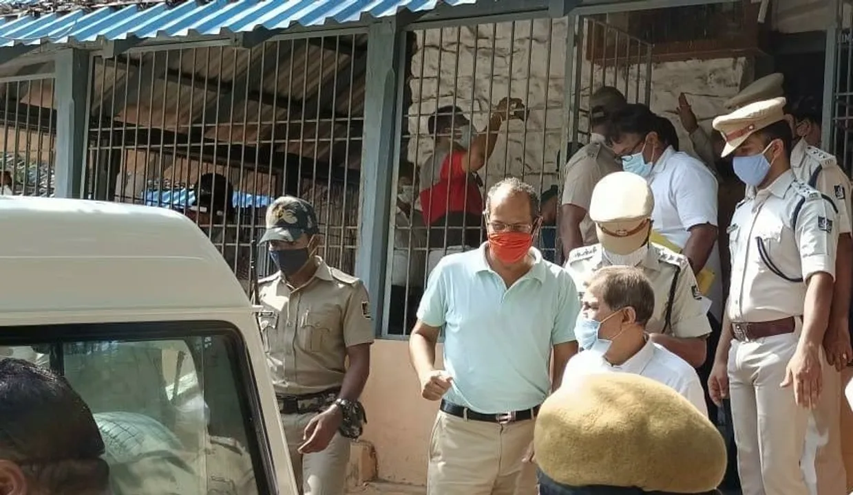  ଟାଟା ମୋଟର୍ସରେ ଚାକିରି ନାଁରେ ଠକେଇ ମାମଲା: କୋର୍ଟରେ ହାଜର ହେଲେ ବିଧାୟକ ପ୍ରଦୀପ, ସର୍ବେଶ୍ବର