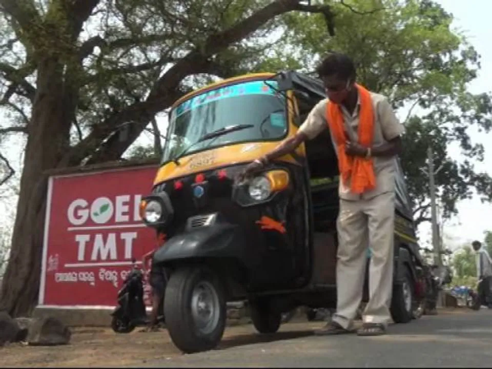  ଚର୍ଚ୍ଚାରେ ନୂଆପଡ଼ାର କରୋନା କାଳର ଦେବଦୂତ