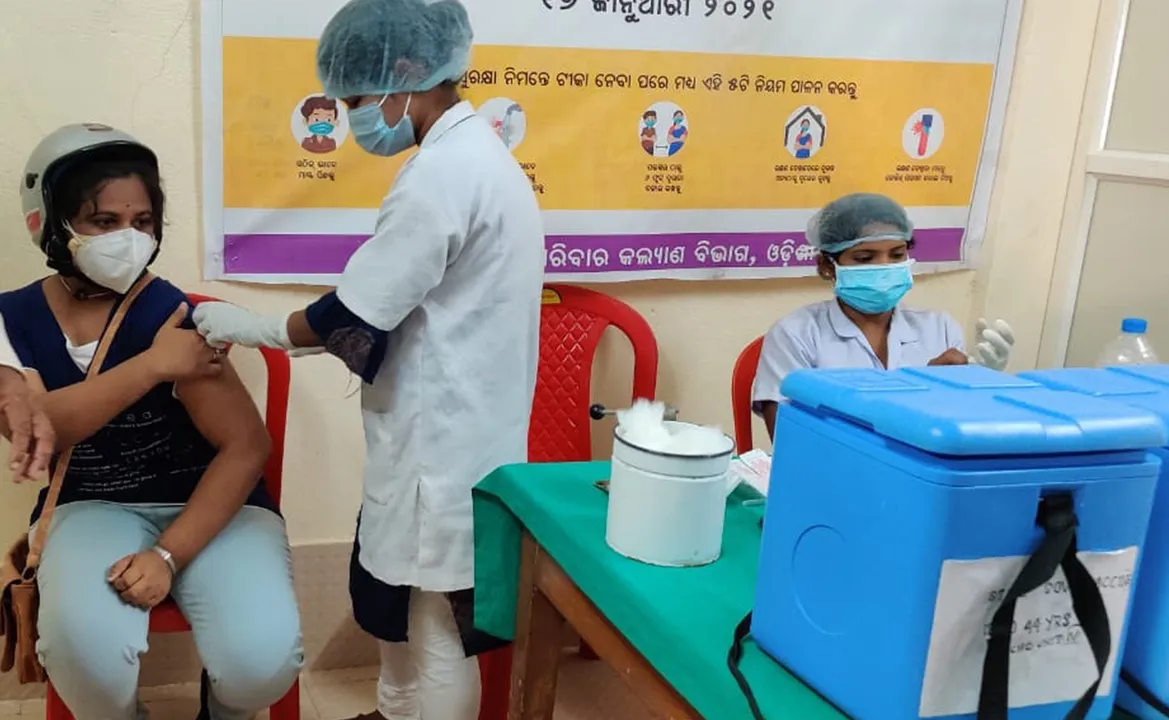  ରାଜ୍ୟରେ ୭୧ଲକ୍ଷ ଟପିଲା କରୋନା ଟିକାକରଣ