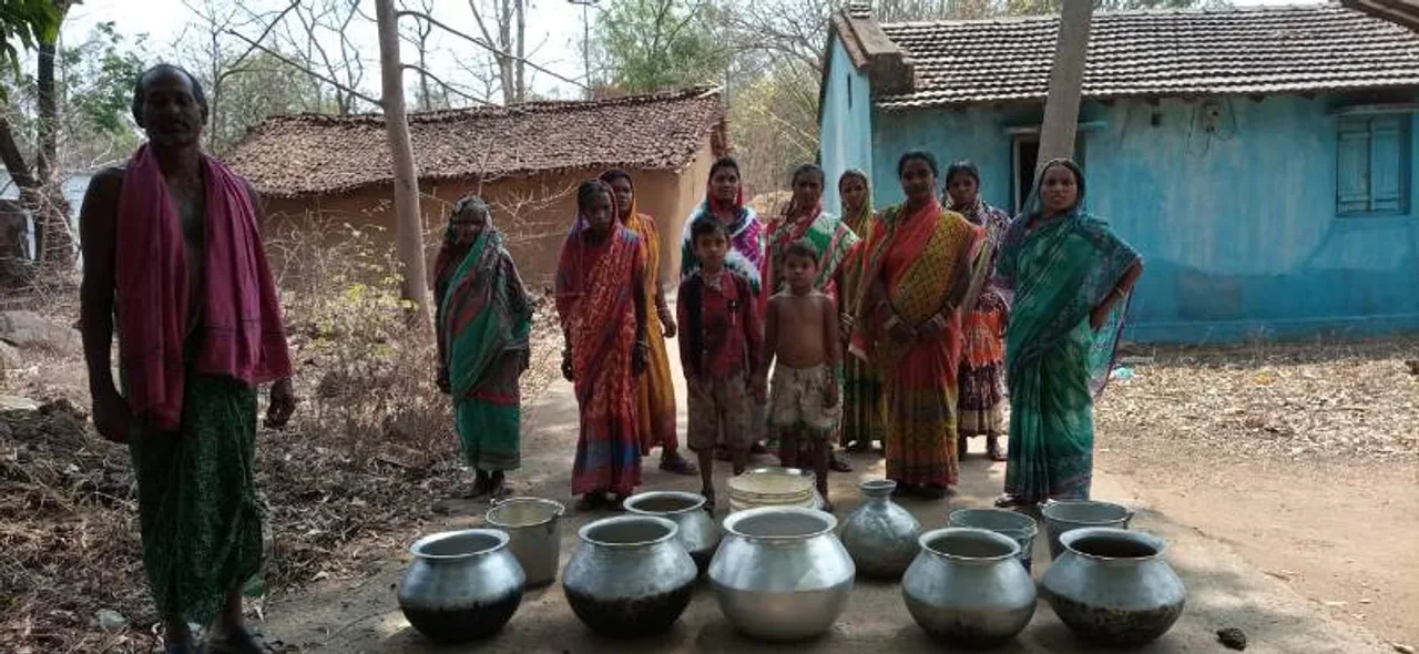  ପାଣି ପାଇଁ ଦେଢ଼ କିଲୋମିଟର ଯାତ୍ରା