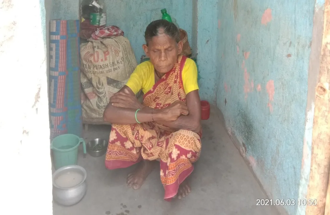  ମିଳୁନି ଆବାସ ଯୋଜନା ଘର, ୪ ବର୍ଷ ହେଲା ପାଇଖାନାରେ ବିତୁଛି ଦିନ