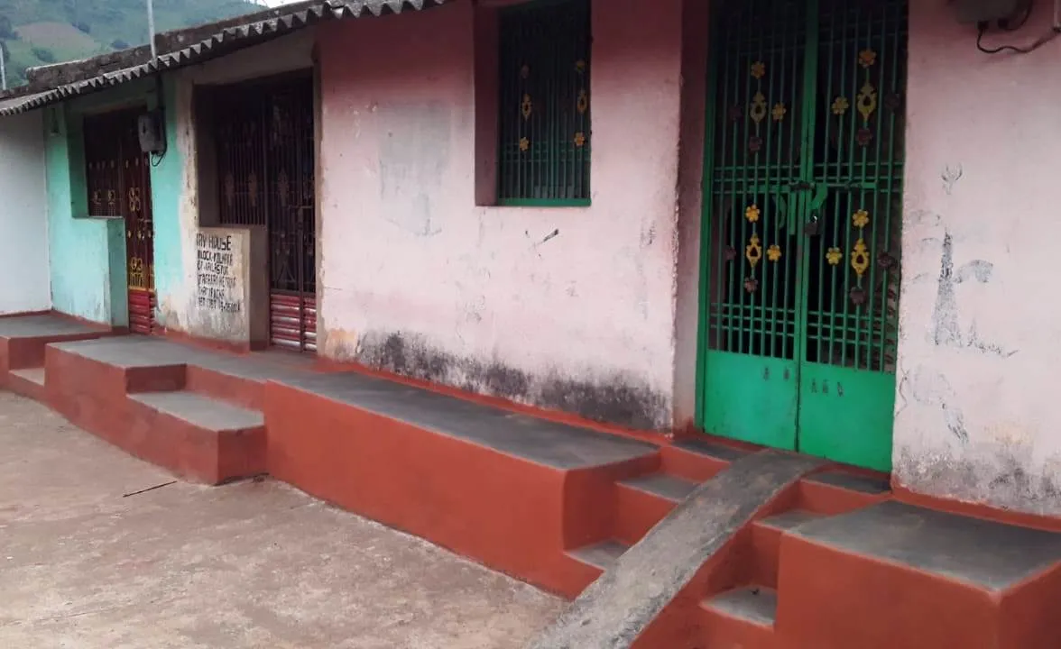  ଚମ୍ପାକଣାରେ ଟିକାକରଣକୁ ବିରୋଧ; ମେଡ଼ିକାଲ୍ ଟିମ୍ ପହଞ୍ଚିବା ଆଗରୁ ଗାଁ ଜନଶୂନ୍ୟ