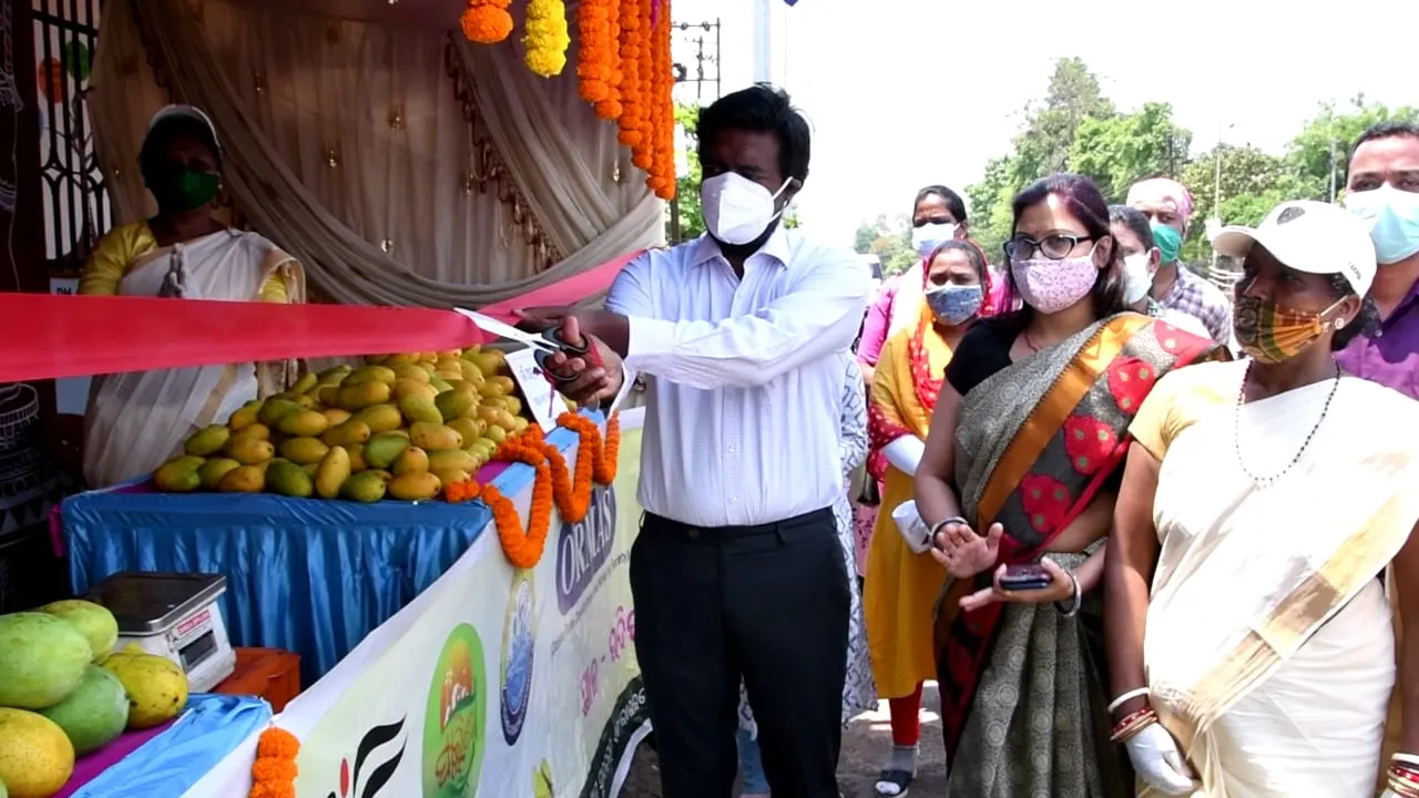  ରାଉରକେଲା ମହାନଗରରେ ‘ଗାଁ ଆମ୍ବର ପସରା’, ଉତ୍ପାଦକ ଗୋଷ୍ଠୀଙ୍କ ହାତରେ ପରିଚାଳନା ଦାୟିତ୍ୱ