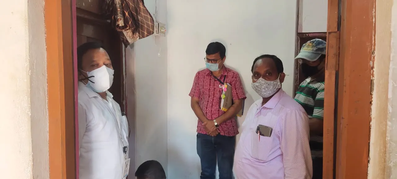  ଲାଞ୍ଜିଗଡ଼ରେ ଚାଲିଥିବା ବେଆଇନ ପାଥୋ କ୍ଲିନିକକୁ ସିଲ୍ କଲା ପ୍ରଶାସନ