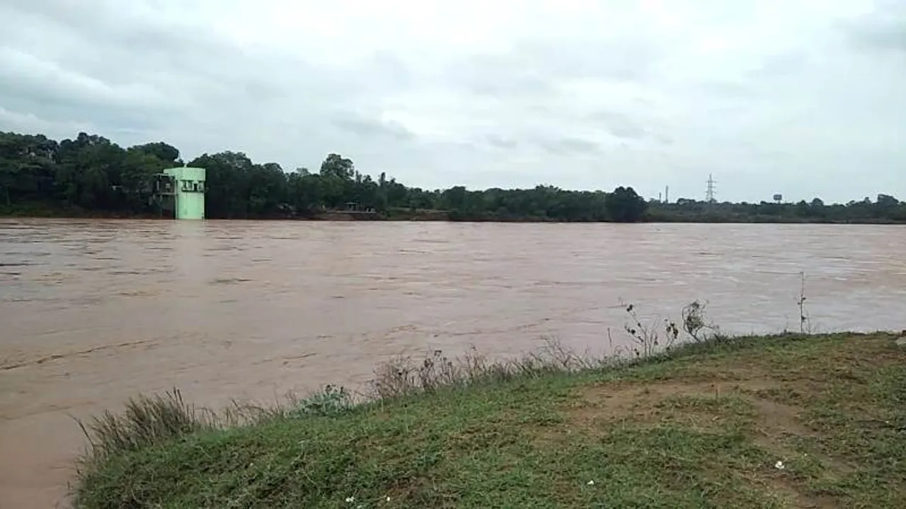  ବର୍ଷା ଧୋଇନେଲା ବାଉଁଶ ପୋଲ, ୨୦ଟି ଗାଁ’ର ଲୋକ ଆସିପାରୁନାହାନ୍ତି ରାଉରକେଲା
