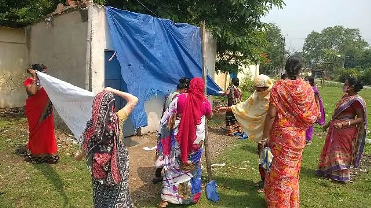  ବିଦେଶୀ ମଦ ଦୋକାନକୁ ମହିଳାଙ୍କ ବିରୋଧ