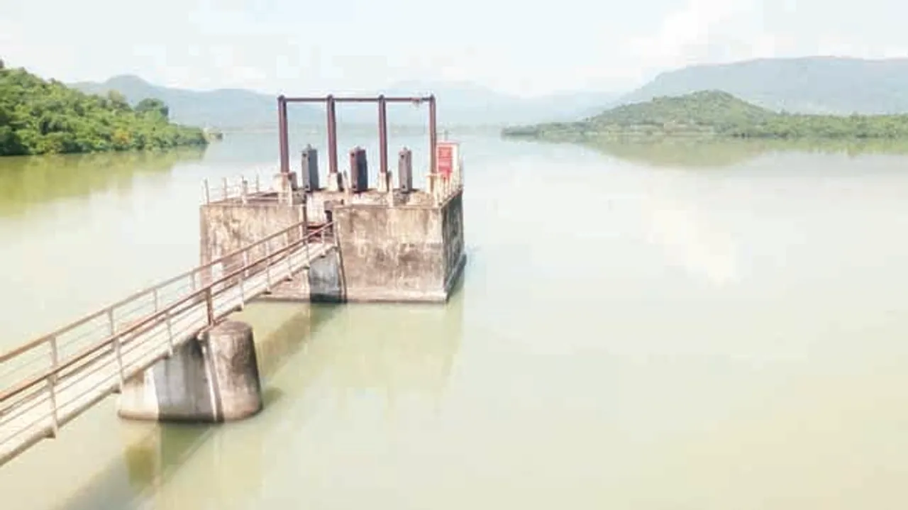  ଅସୁରକ୍ଷିତ ଶାଳିଆ ଡ୍ୟାମ୍‌!