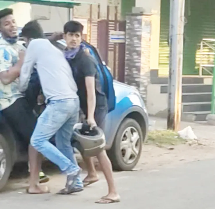  ଡେଲ୍‌ଟା ଛକରୁ ଯୁବକଙ୍କୁ ଅପହରଣ!