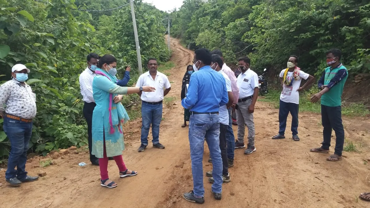  ଖଡ଼ିଆଳରେ ଉନ୍ନୟନ କାର୍ଯ୍ୟର ସମୀକ୍ଷା କଲେ ଜିଲ୍ଲାପାଳ