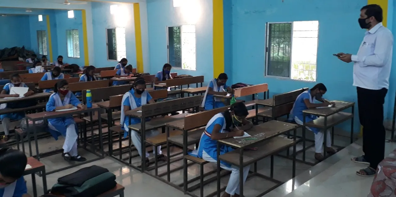  ବୌଦ୍ଧ: ଆରମ୍ଭ ହେଲା ଦଶମ ଓ ଦ୍ୱାଦଶ ଶ୍ରେଣୀ ପାଠପଢ଼ା