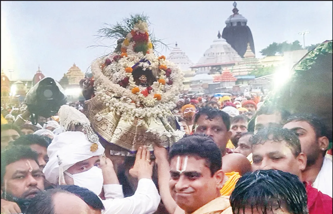  ଶ୍ରୀନଅରଠାରେ ଲକ୍ଷ୍ମୀ-ନାରାୟଣ ଭେଟ, ମା’ ବିମଳାଙ୍କ ଅନୁରୋଧ ପରେ ଦର୍ଶନ ଦେଲେ ମହାଲକ୍ଷ୍ମୀ