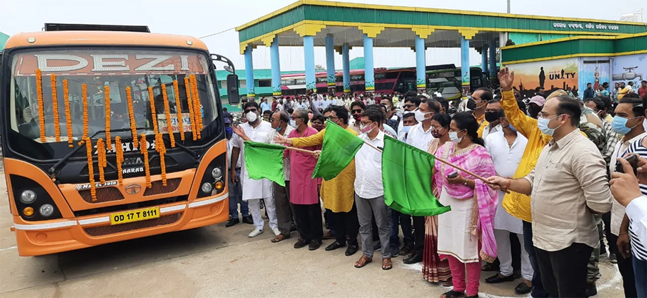  ବାହୁଡ଼ାରୁ ନୂଆ ବସ୍‌ଷ୍ଟାଣ୍ଡରୁ ଗଡ଼ିଲା ବସ୍‌