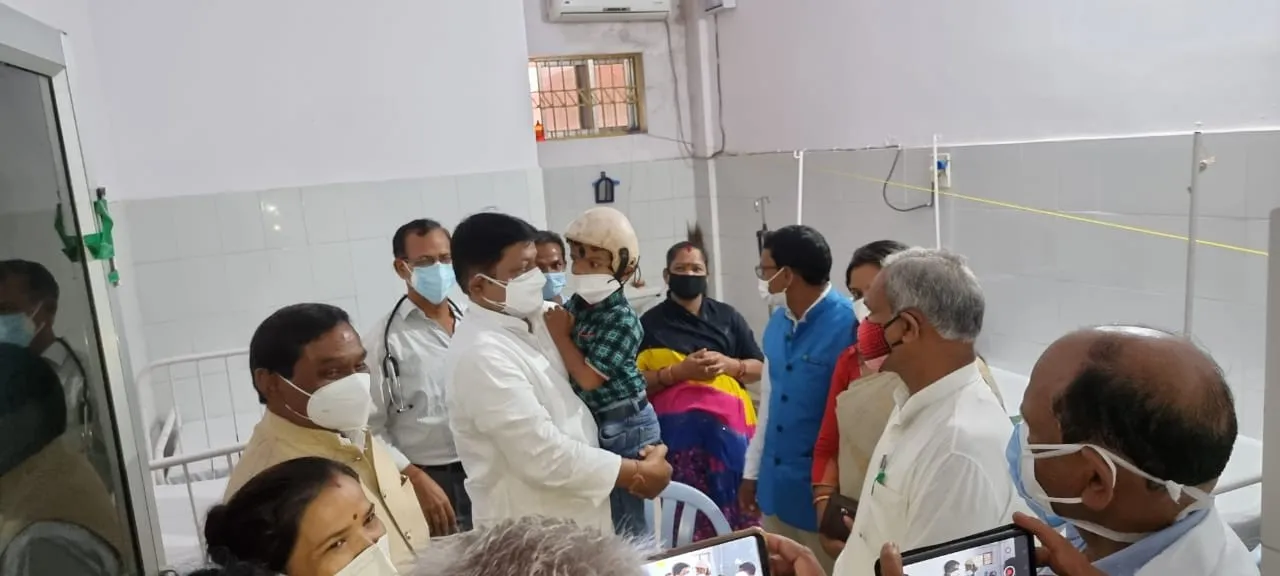  ଜଗାକୁ ଭେଟିଲେ ମନ୍ତ୍ରୀ ପ୍ରତାପ ଜେନା