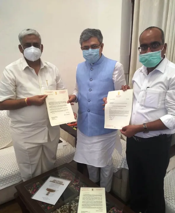 କେନ୍ଦ୍ର ରେଳମନ୍ତ୍ରୀଙ୍କୁ ଭେଟିଲେ ରାଜ୍ୟସଭା ସାଂସଦ: ରାୟଗଡ଼ାରେ ରେଳ ଭିତ୍ତିଭୂମି ସୁଦୃଢ଼ ପାଇଁ ରଖିଲେ ଦାବି